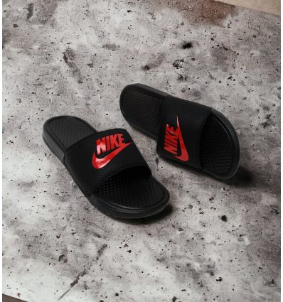 Шлепки Nike Benassi черные с красным