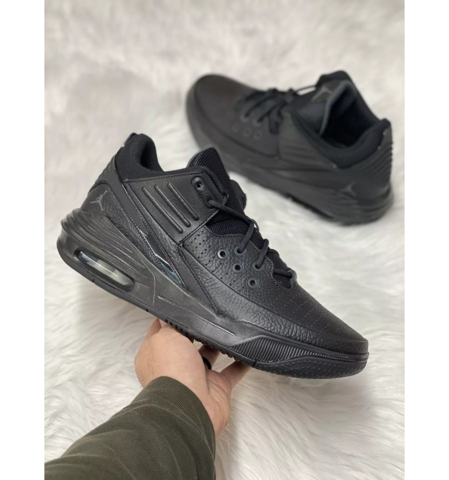 Jordan Max Aura 5 Triple Black