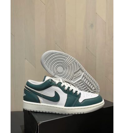 Jordan 1 Low SE Oxidized Green