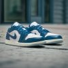 Jordan 1 Low SE