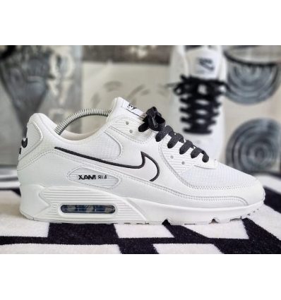 Nike Air Max 90 Black Outlined Swoosh