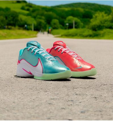 Nike LeBron XXII "Limelight"