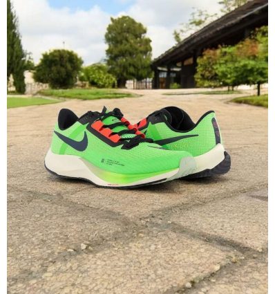 Nike Air Zoom Rival Fly 3