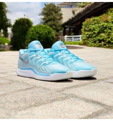 Nike KD 17 Christmas