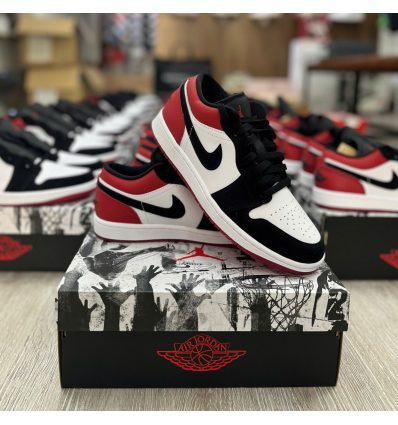 Jordan Air 1 Low Se Black Toe